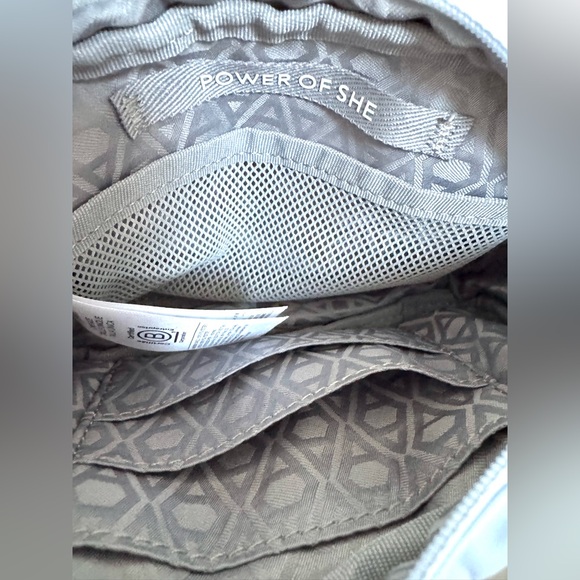 Athleta Belt Bag / Crossbody Light Blue Small Travel Bag Fanny Pack Power of She - Picture 9 of 9